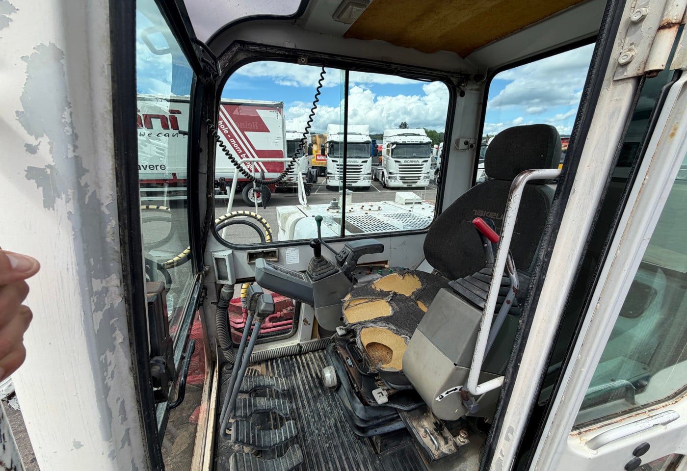 MOTO6625_2937136 vehicle image