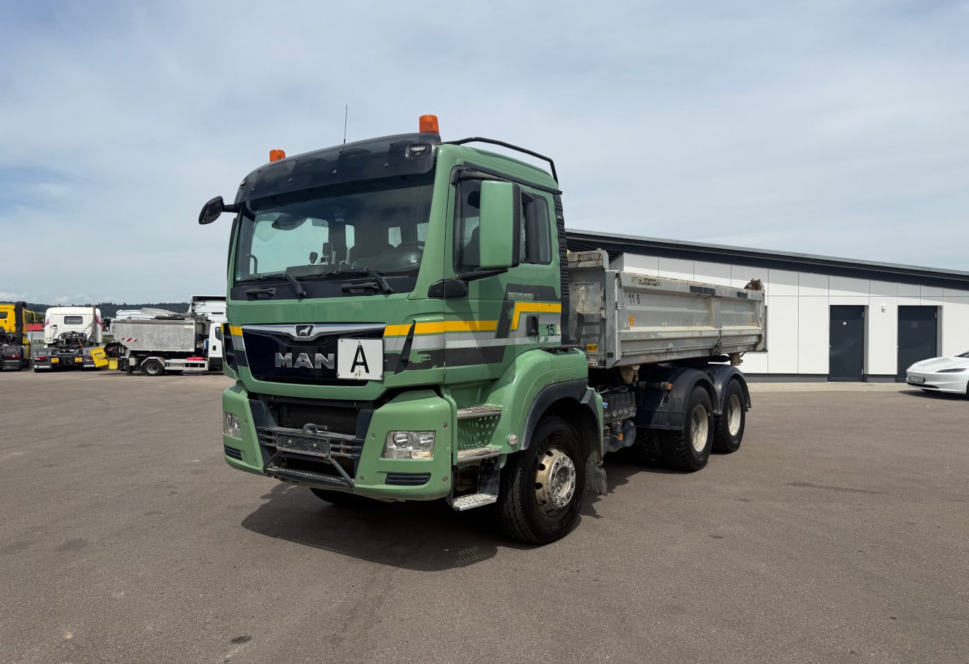 MOTO6625_2938104 vehicle image