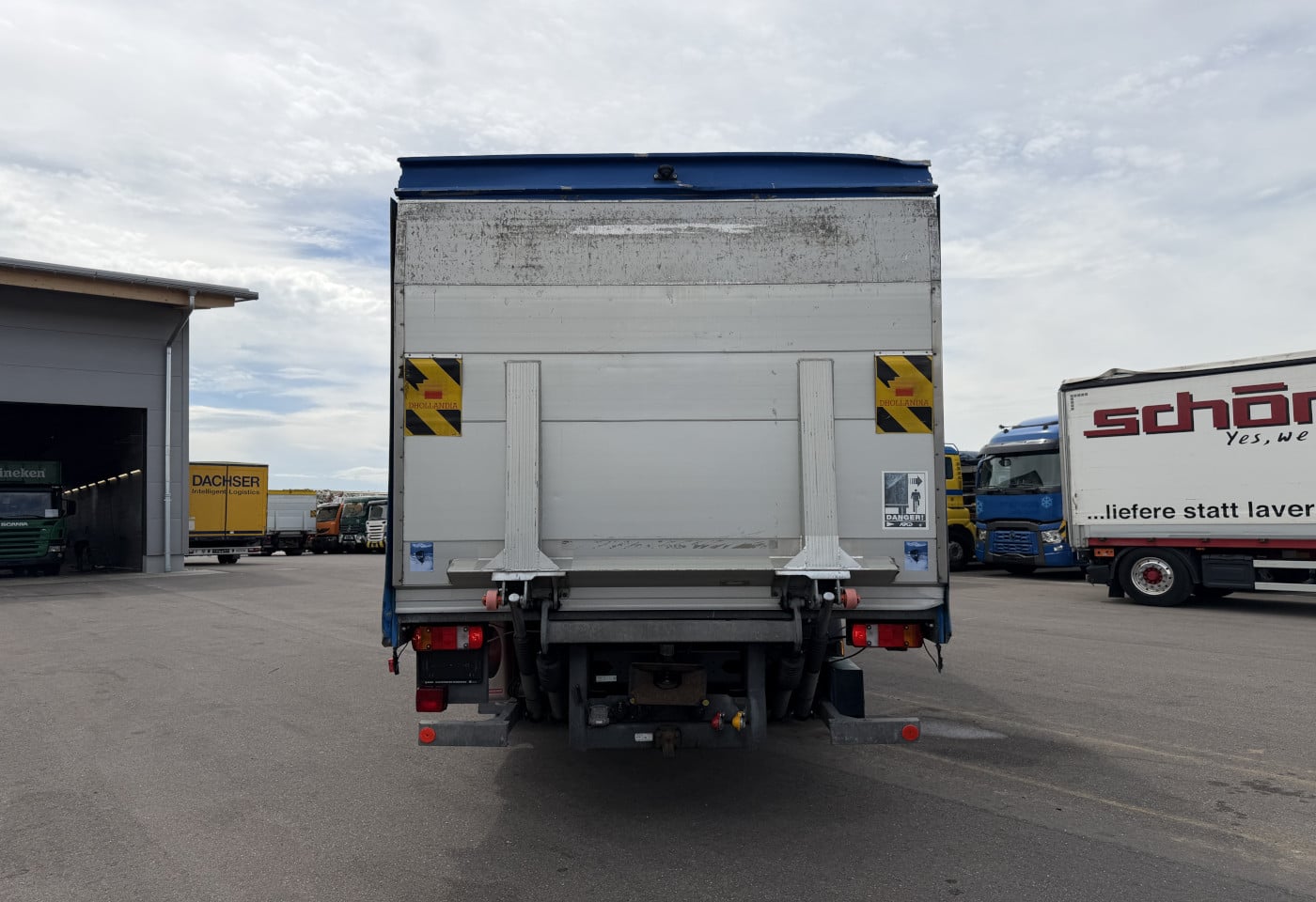 MOTO6625_2938105 vehicle image