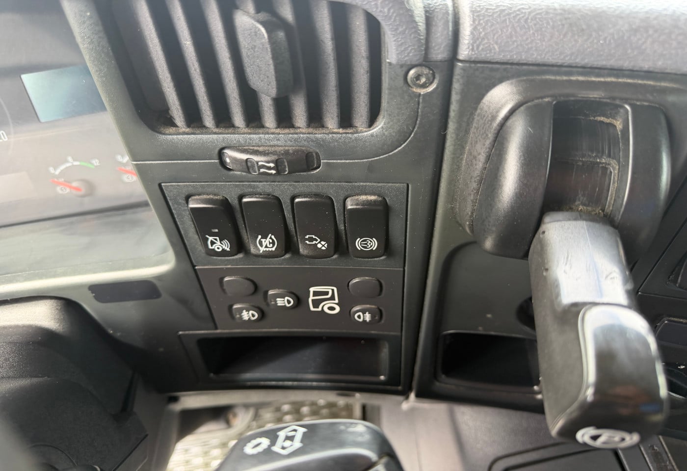 MOTO6625_2938105 vehicle image