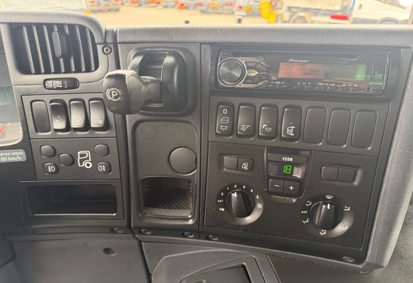 MOTO6625_2939333 vehicle image