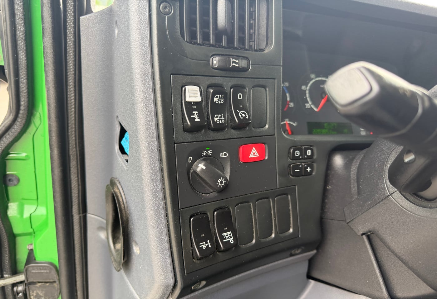 MOTO6625_2939333 vehicle image