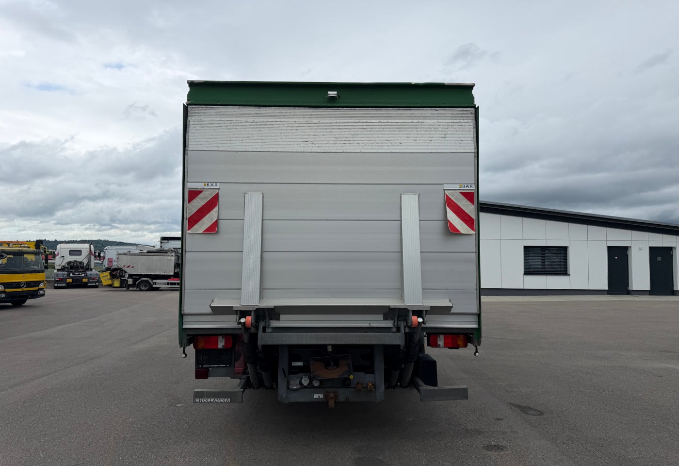 MOTO6625_2938318 vehicle image