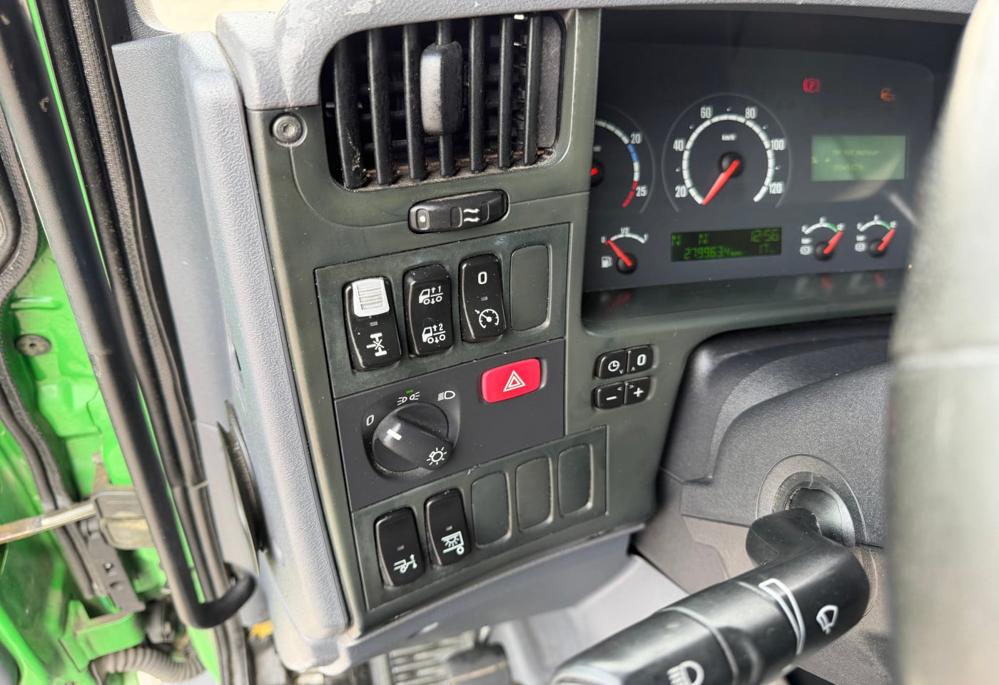 MOTO6625_2938727 vehicle image
