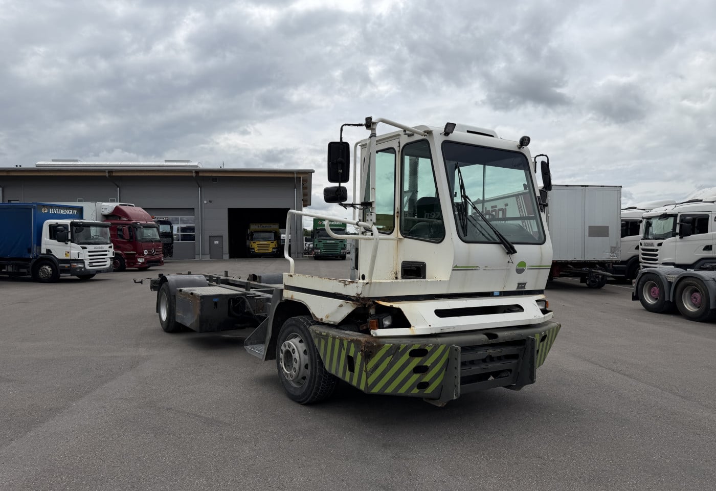 MOTO6625_2938245 vehicle image