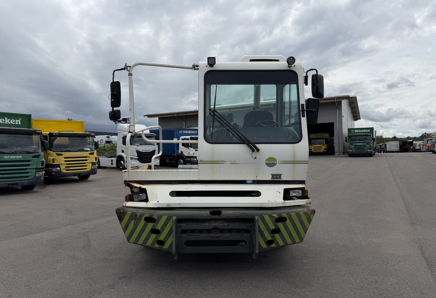 MOTO6625_2938245 vehicle image