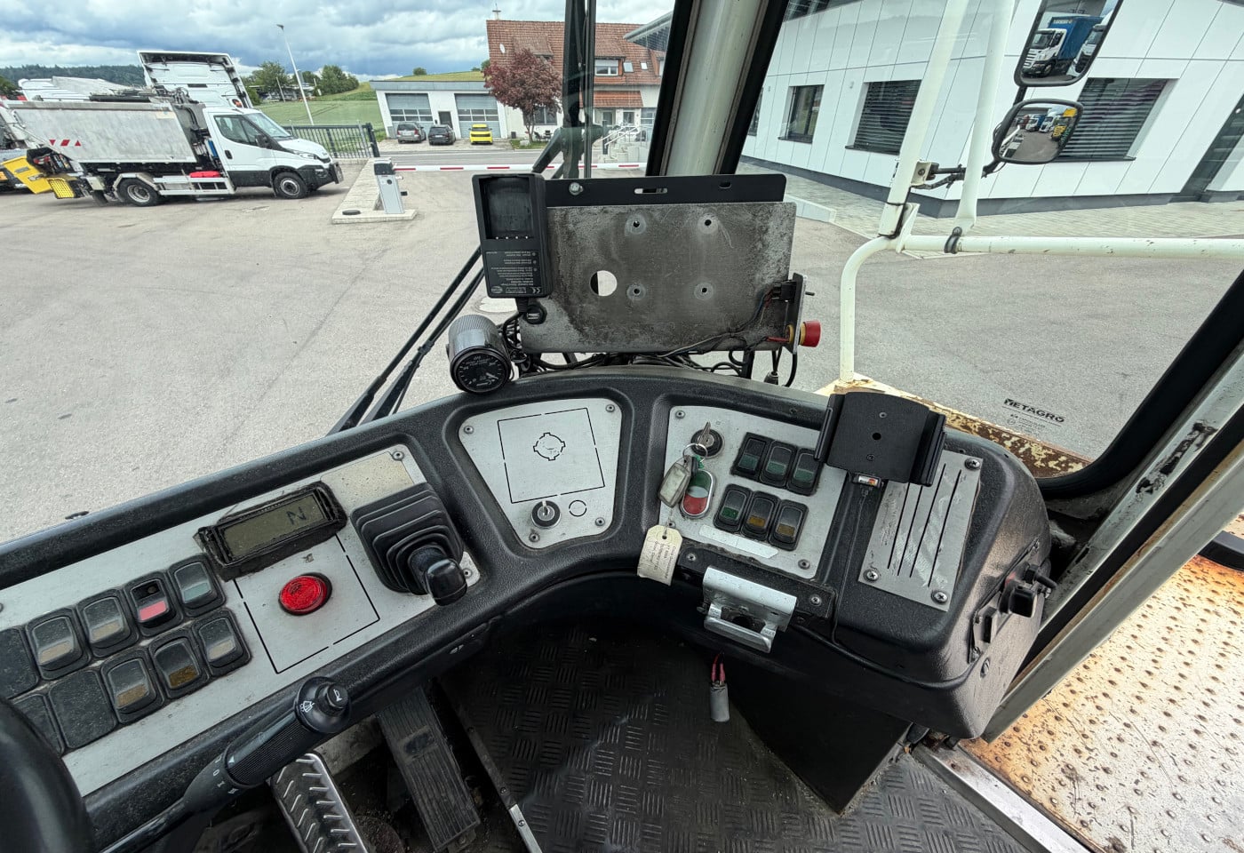 MOTO6625_2938245 vehicle image