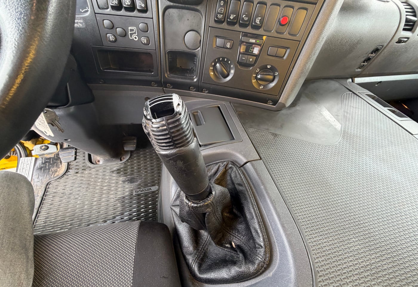 MOTO6625_2938728 vehicle image