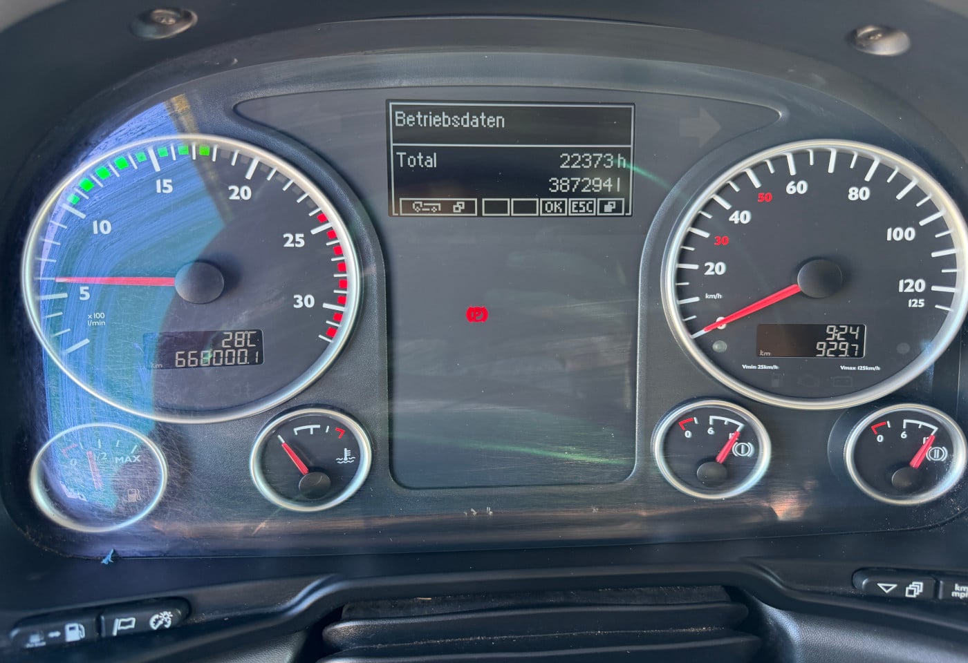 MOTO6625_2945057 vehicle image