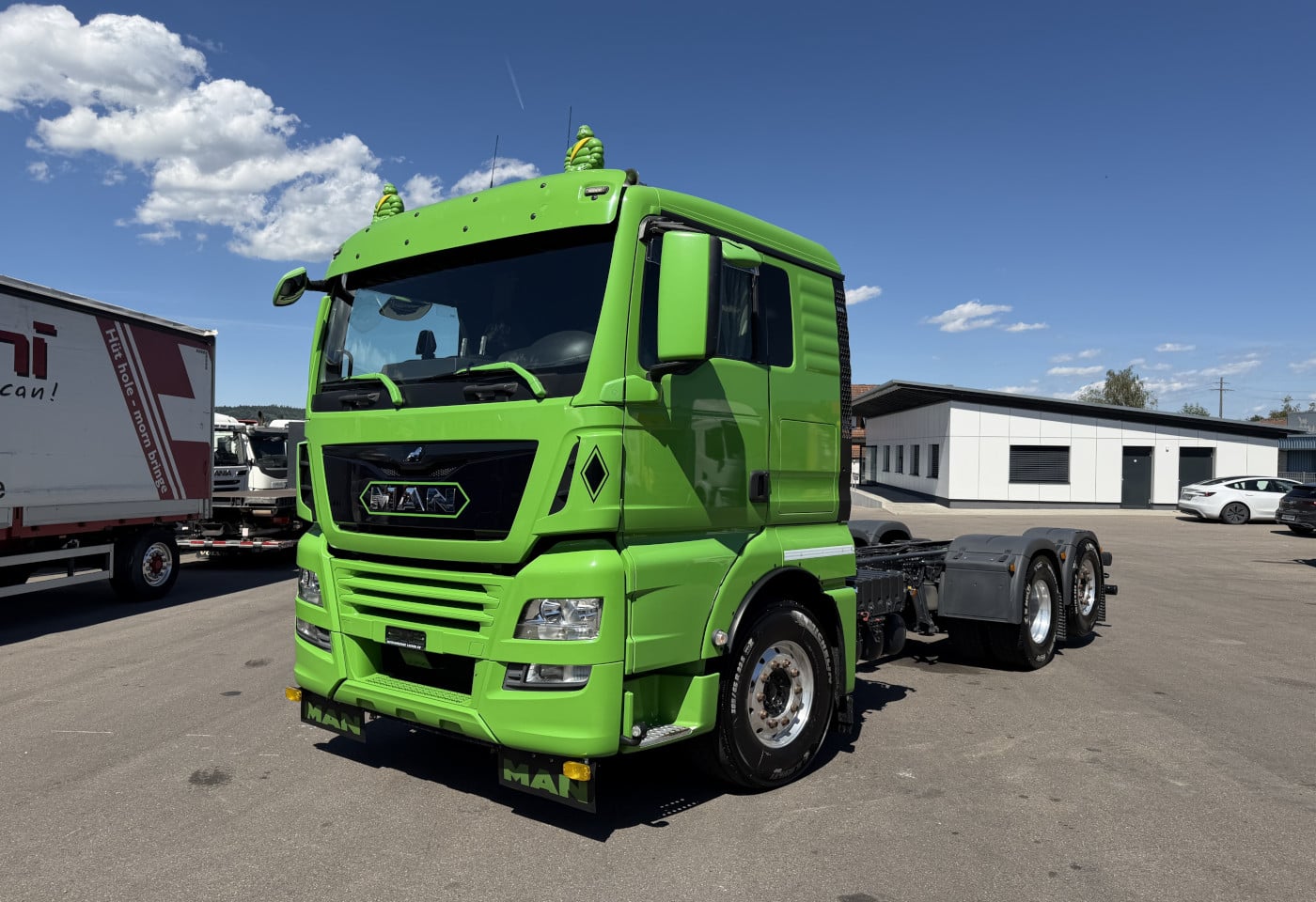 MOTO6625_2943847 vehicle image
