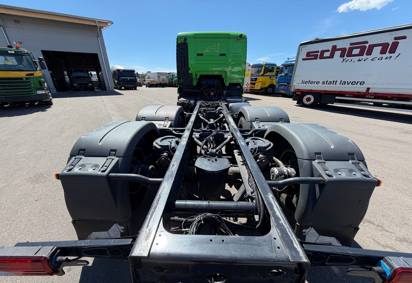 MOTO6625_2943847 vehicle image