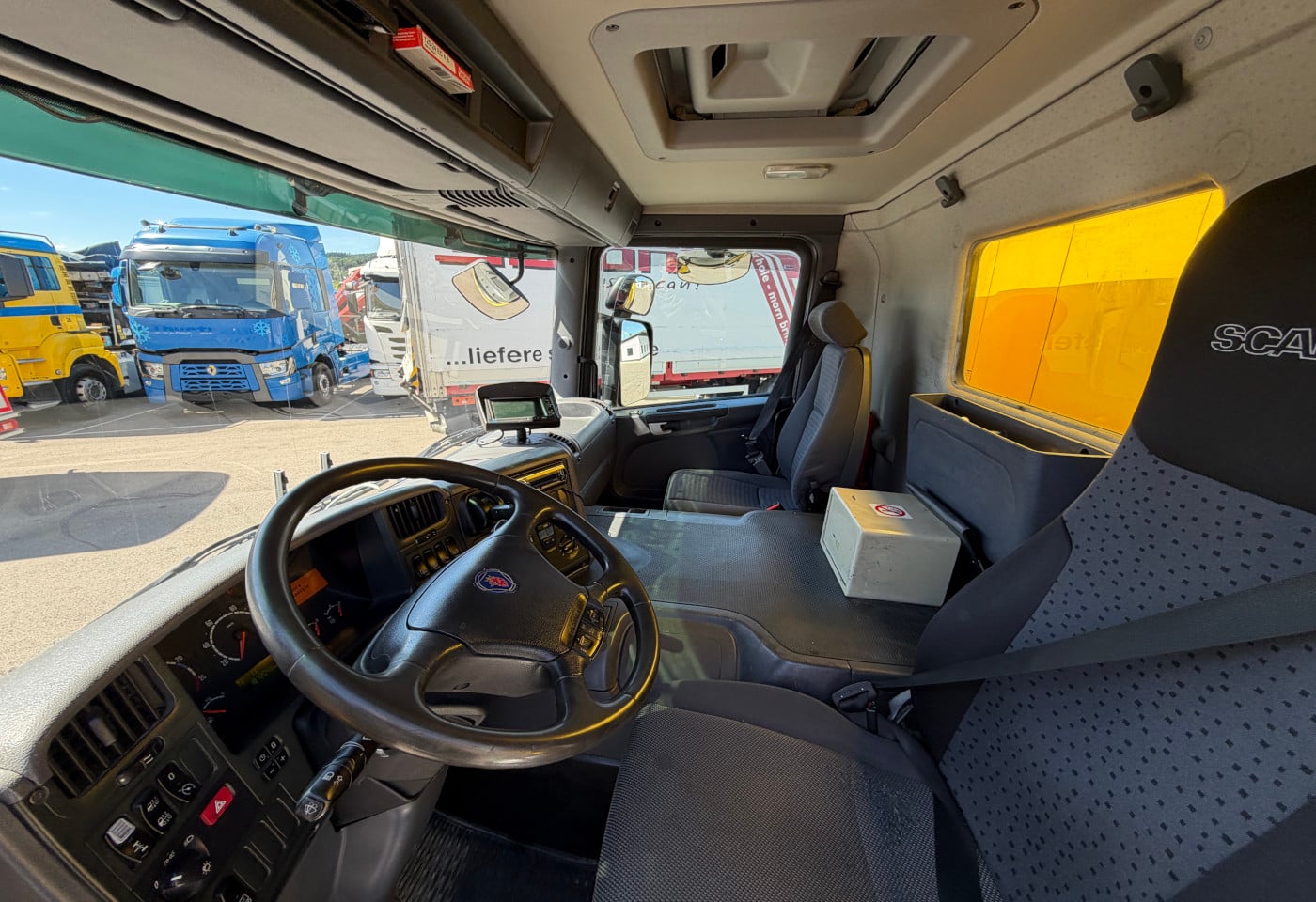 MOTO6625_2943087 vehicle image