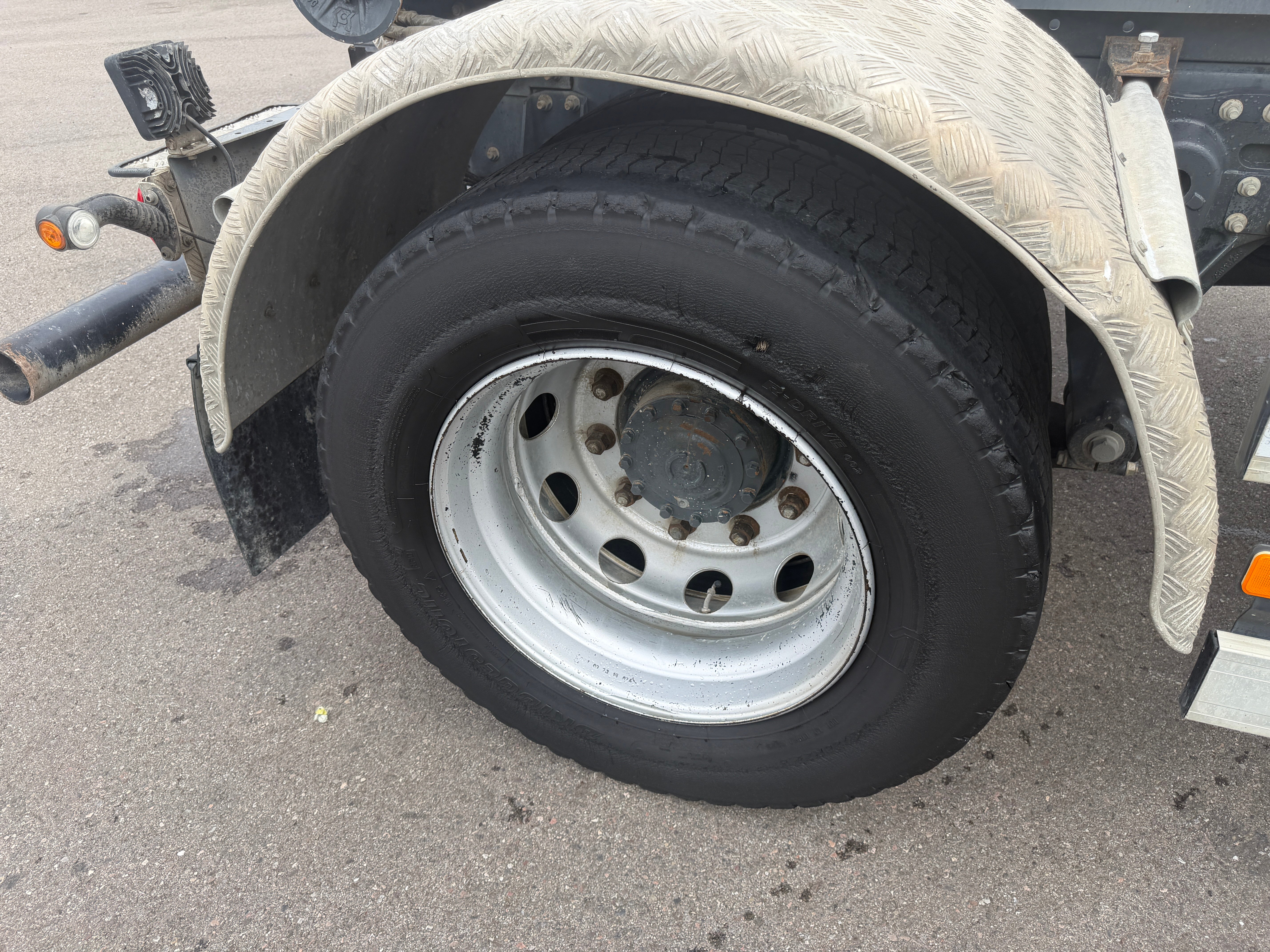 MOTO6625_2958602 vehicle image