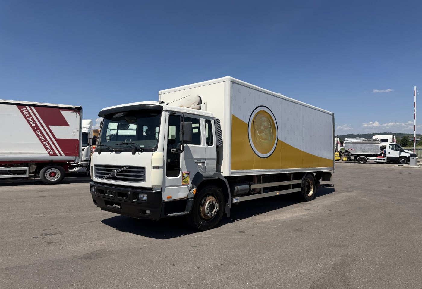 MOTO6625_2946757 vehicle image