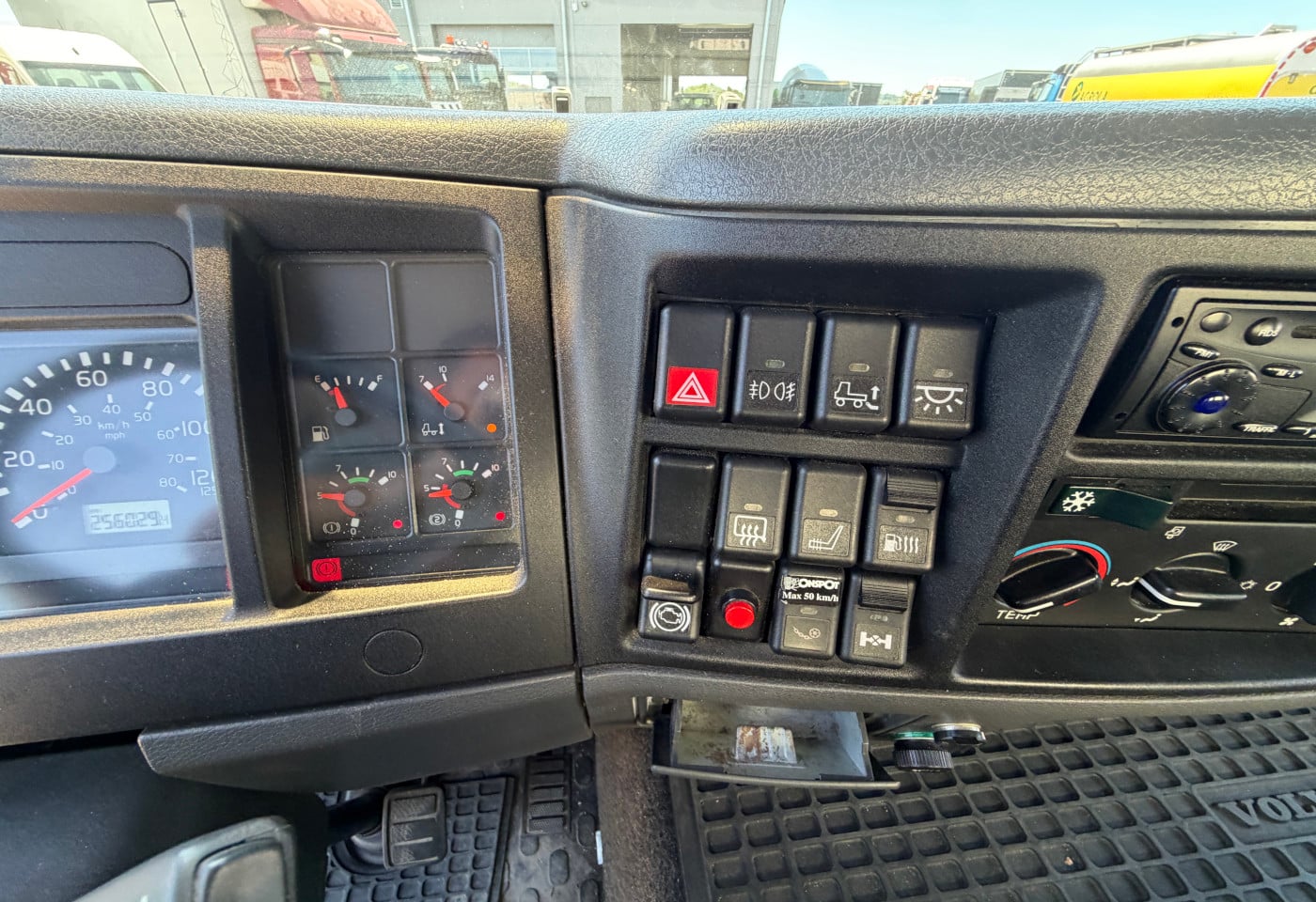 MOTO6625_2946757 vehicle image