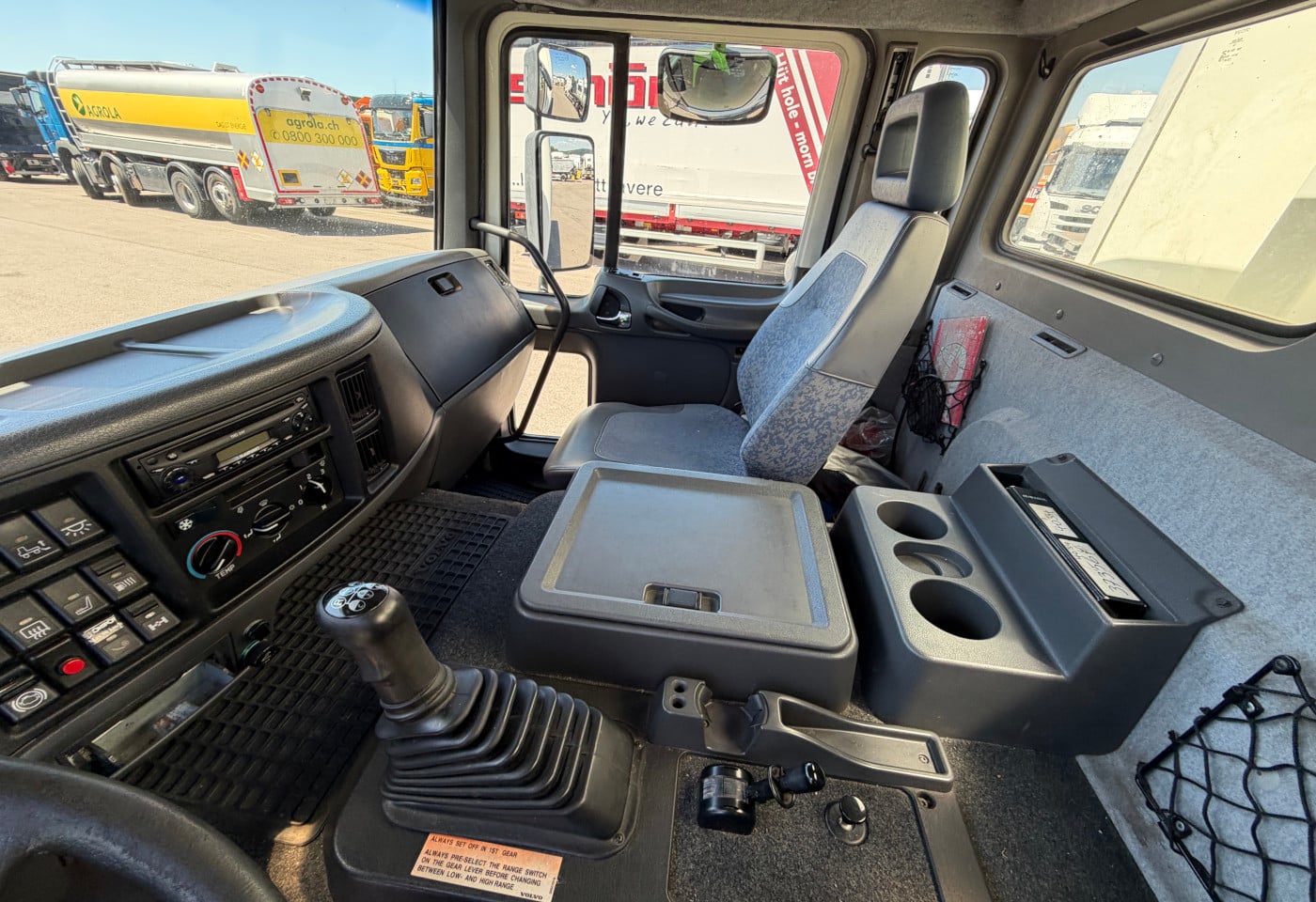 MOTO6625_2946757 vehicle image