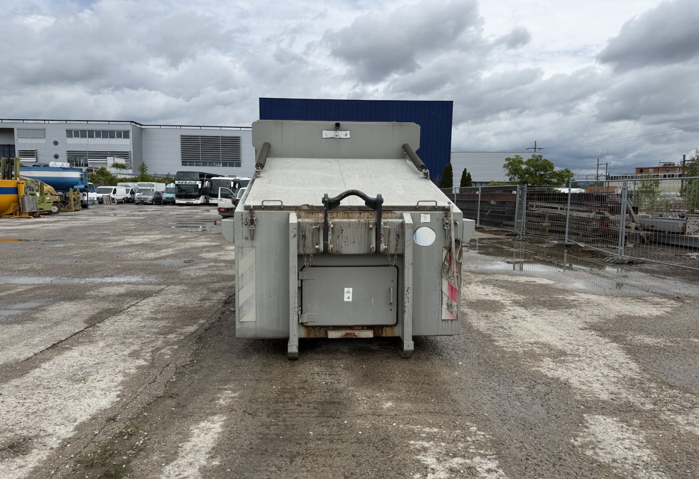 MOTO6625_2932079 vehicle image