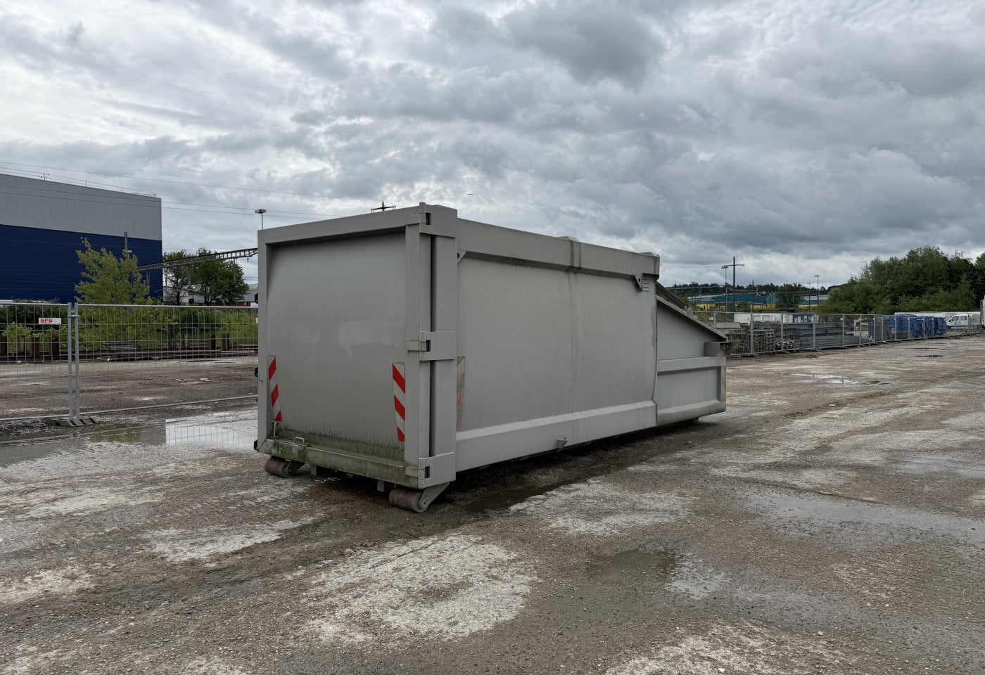 MOTO6625_2932079 vehicle image