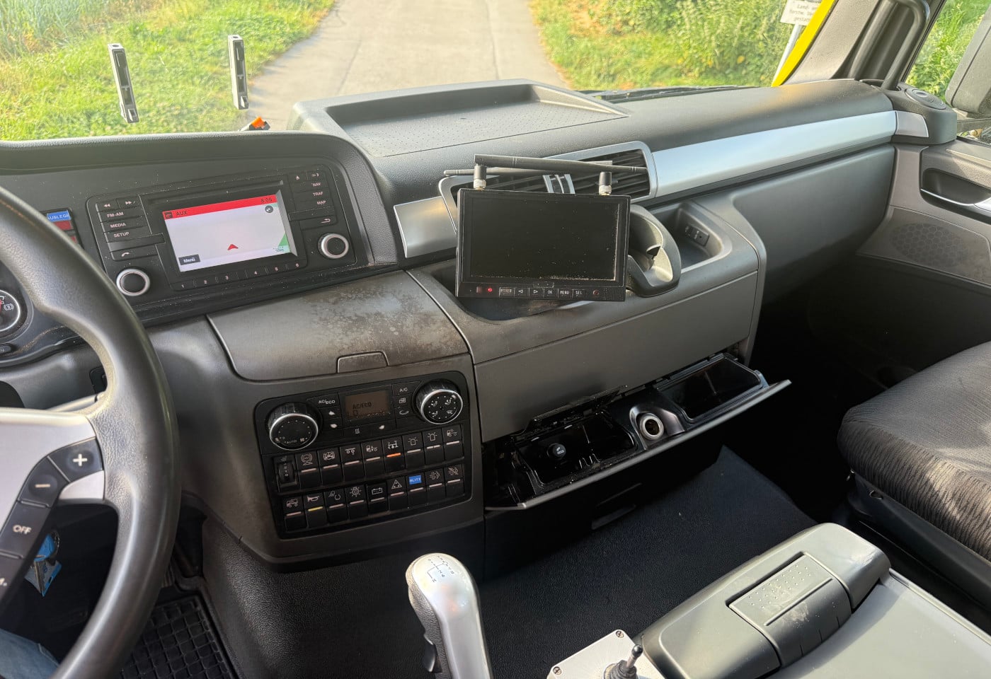 MOTO6625_2930729 vehicle image