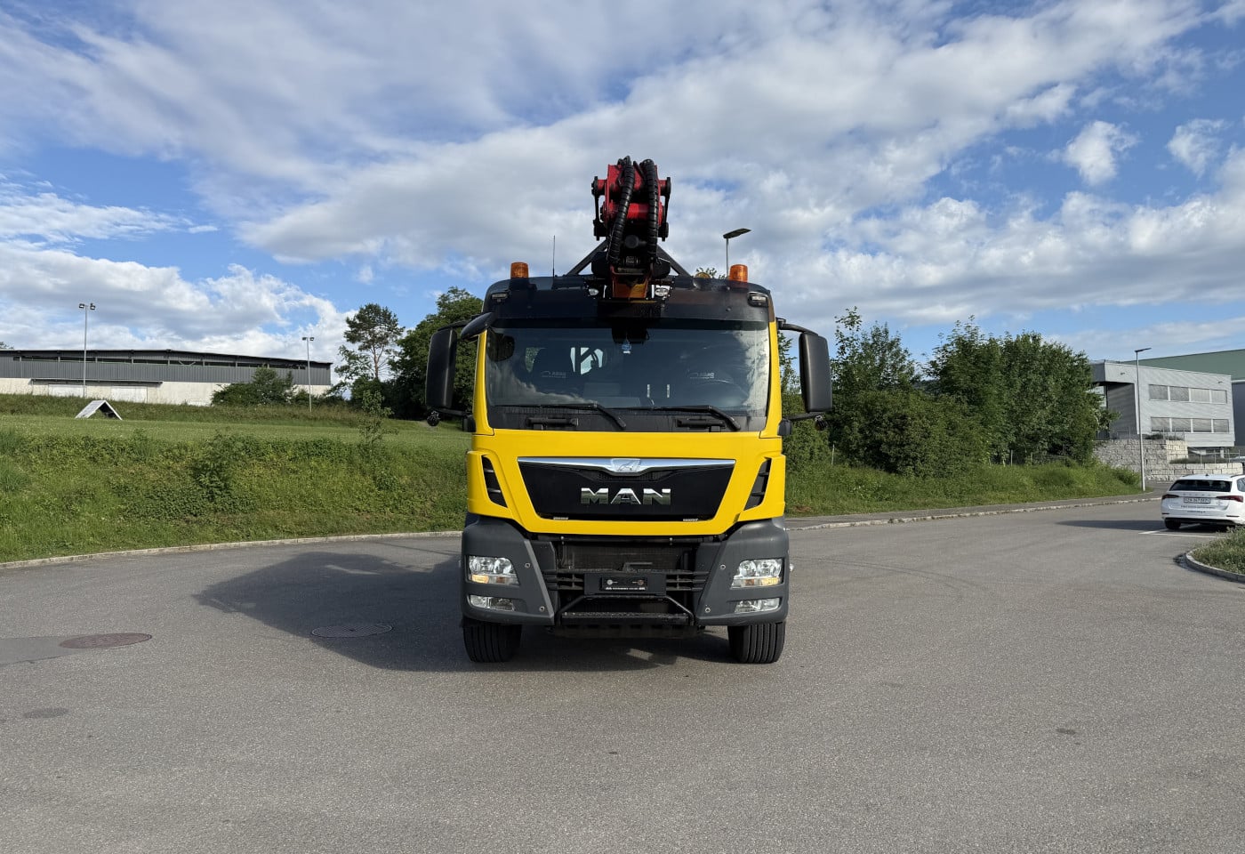 MOTO6625_2930729 vehicle image