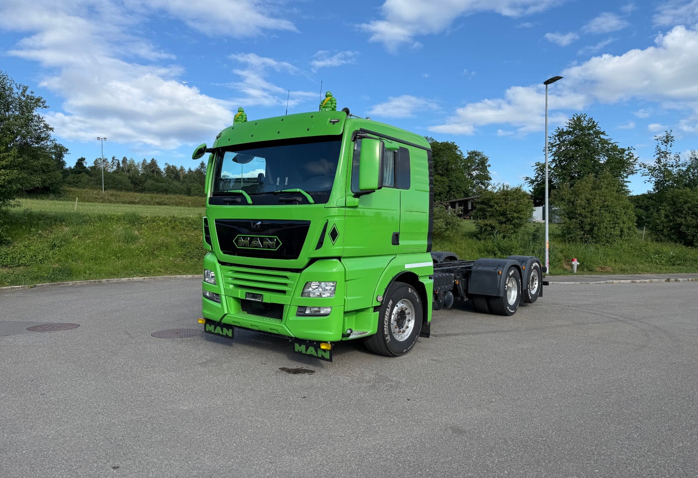 MOTO6625_2930733 vehicle image