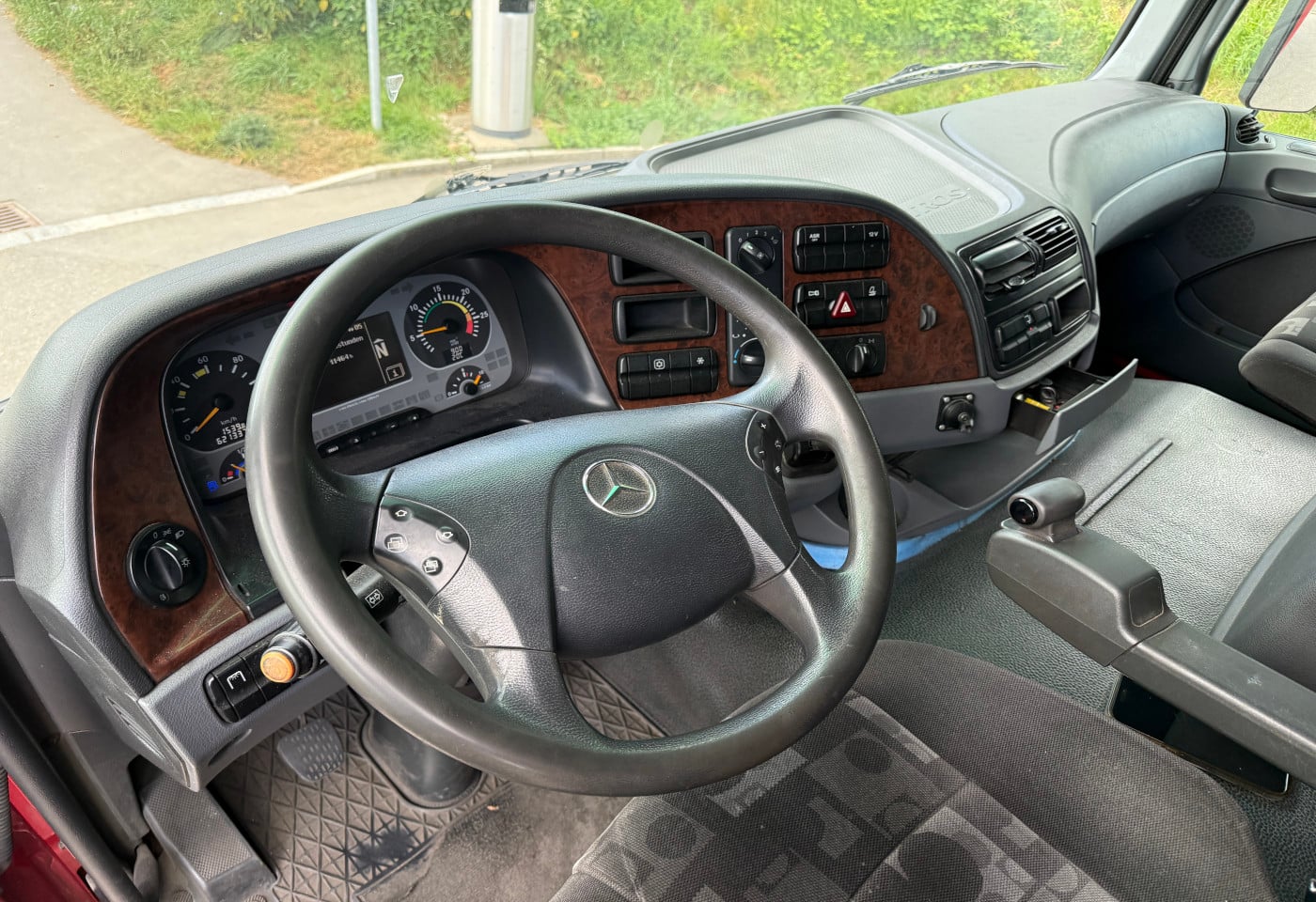 MOTO6625_2930730 vehicle image