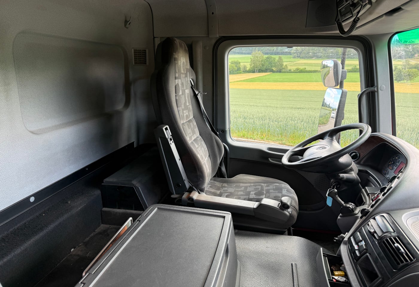 MOTO6625_2930730 vehicle image