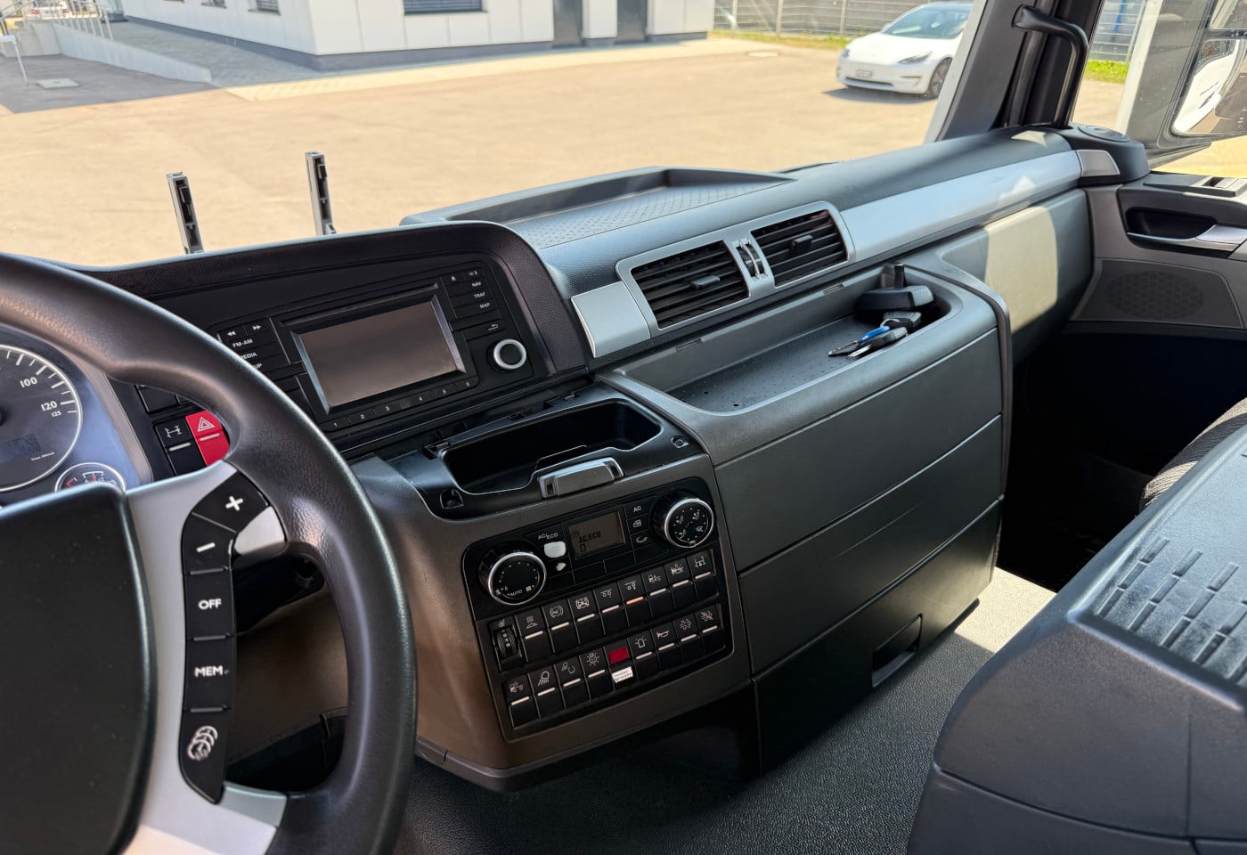 MOTO6625_2933322 vehicle image