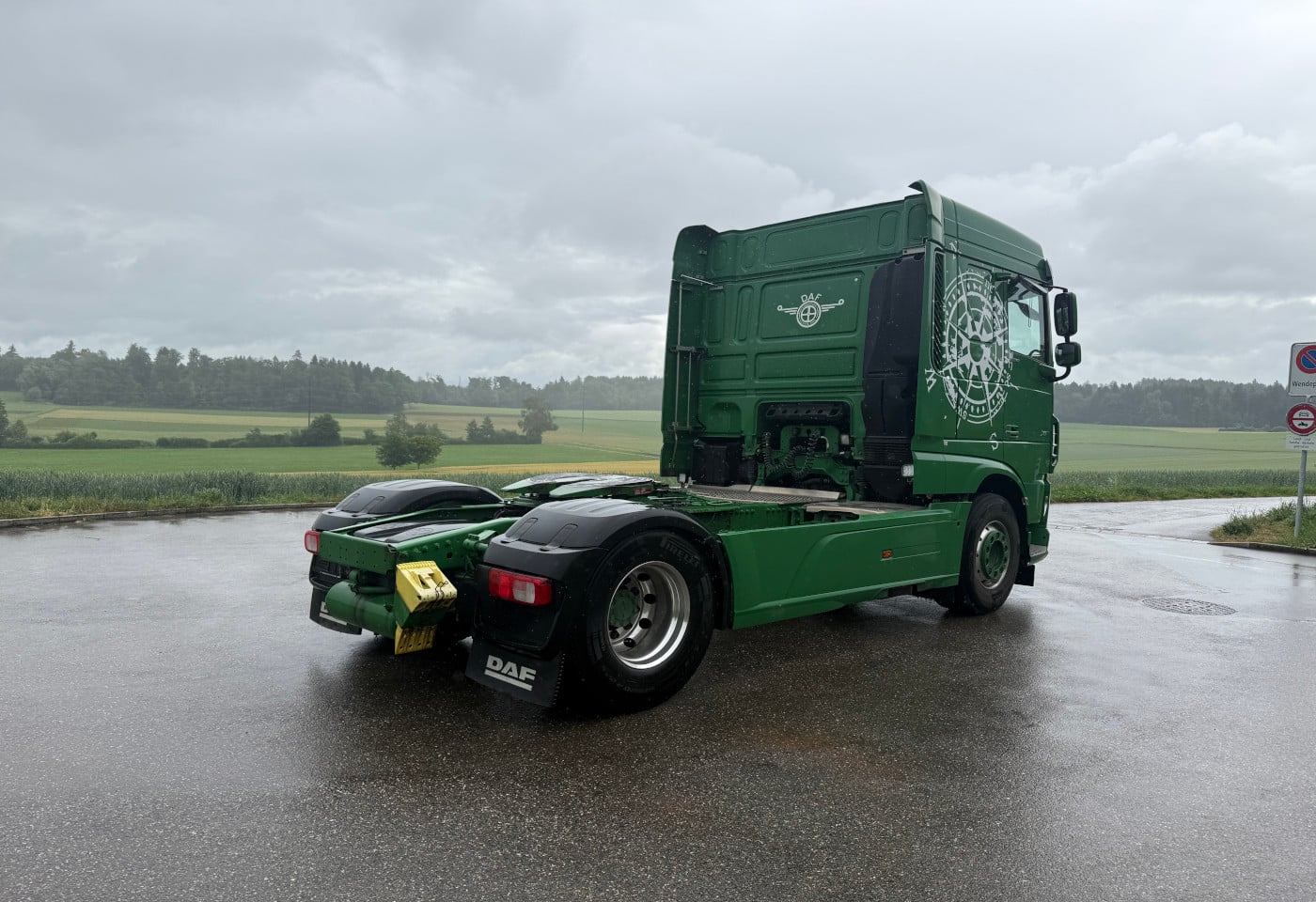 MOTO6625_2933993 vehicle image