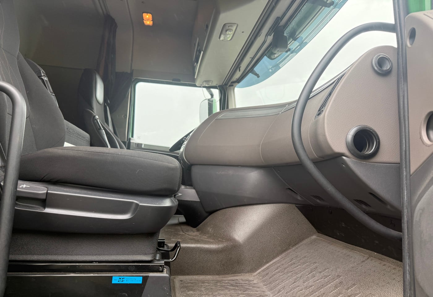 MOTO6625_2933993 vehicle image