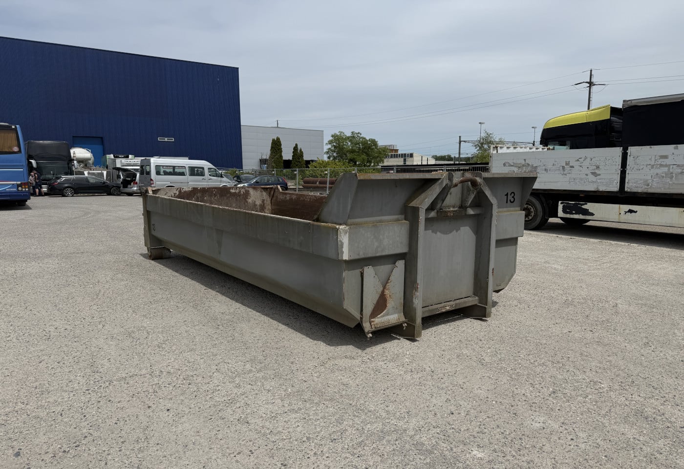 MOTO6625_2940086 vehicle image