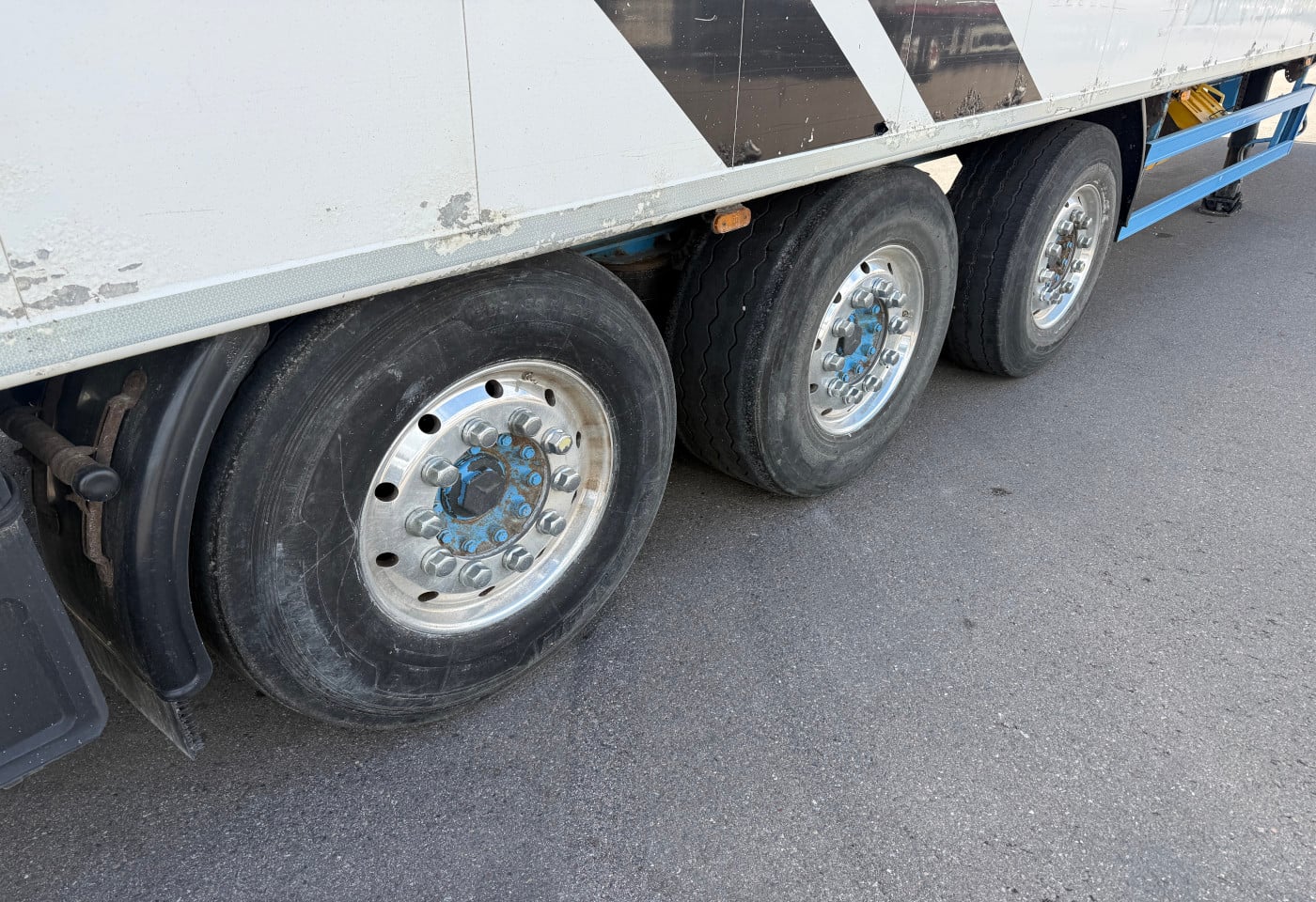 MOTO6625_2941475 vehicle image