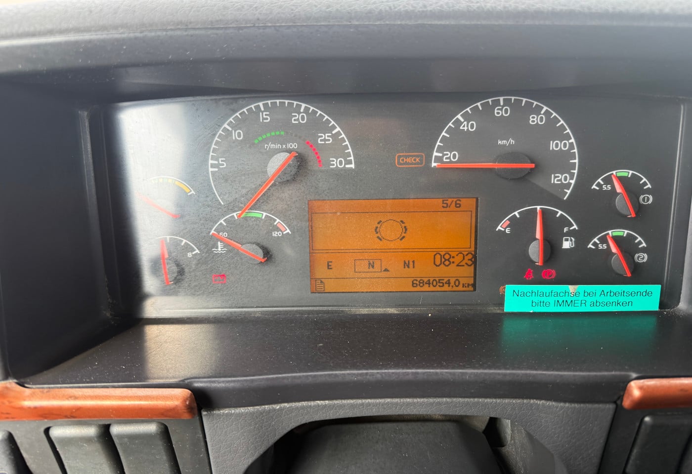 MOTO6625_2944226 vehicle image