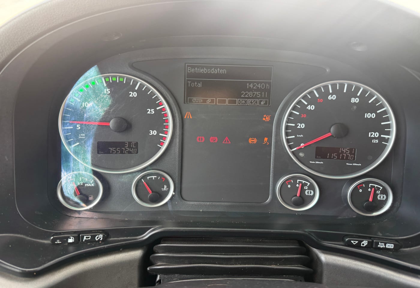 MOTO6625_2948638 vehicle image
