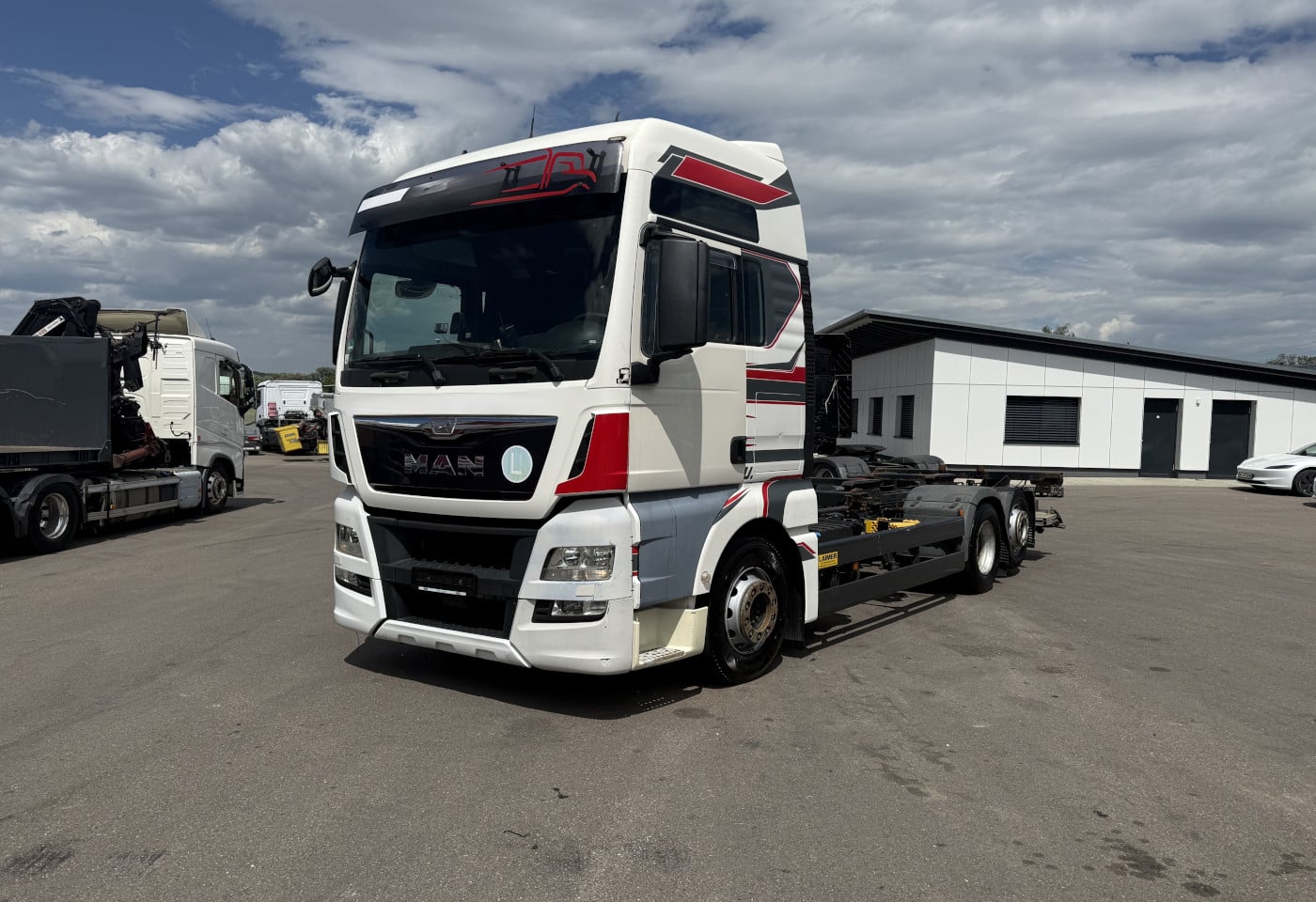 MOTO6625_2948638 vehicle image