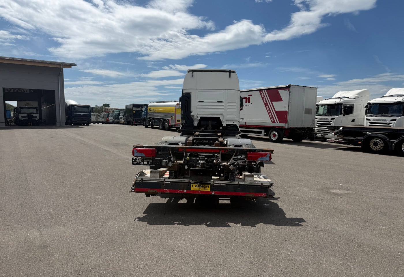 MOTO6625_2948638 vehicle image