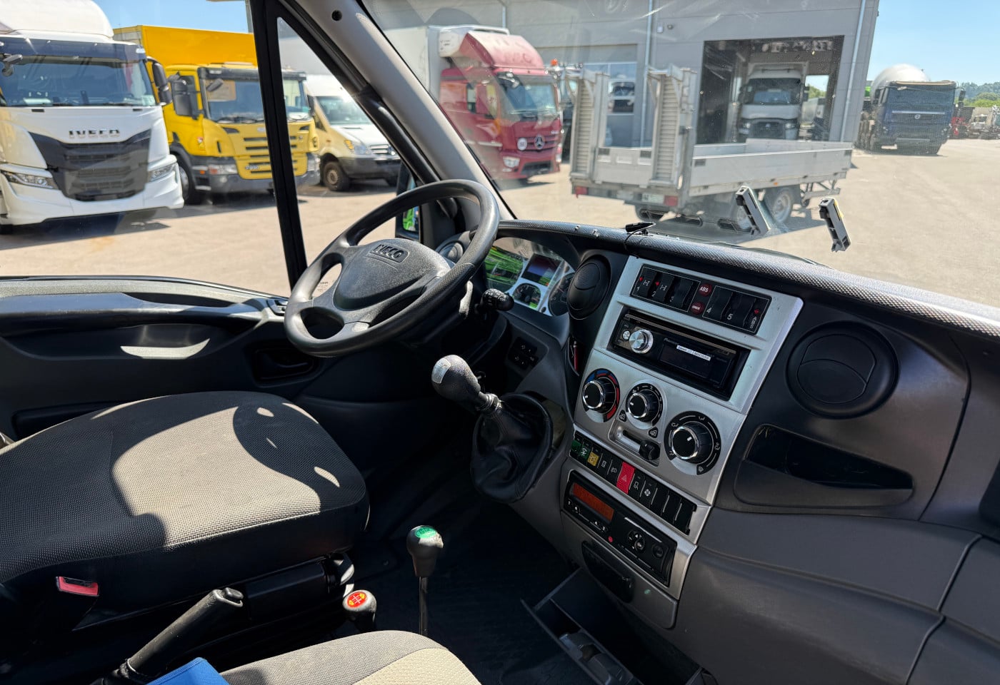 MOTO6625_2949288 vehicle image