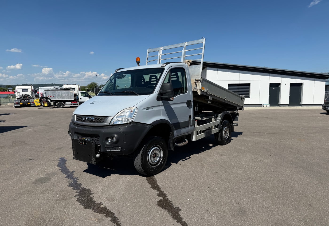 MOTO6625_2949288 vehicle image