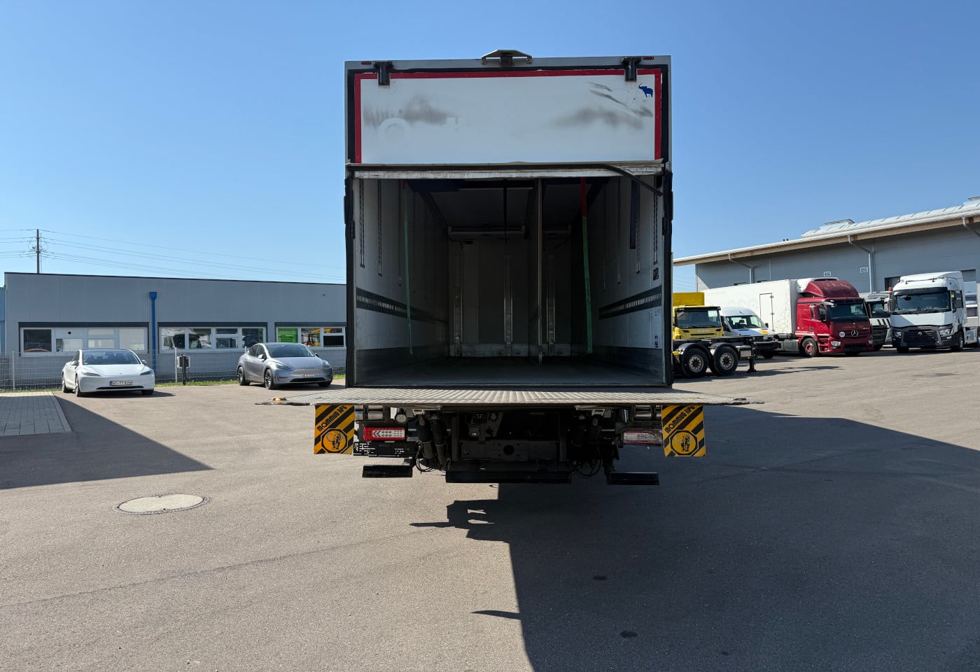 MOTO6625_2948848 vehicle image