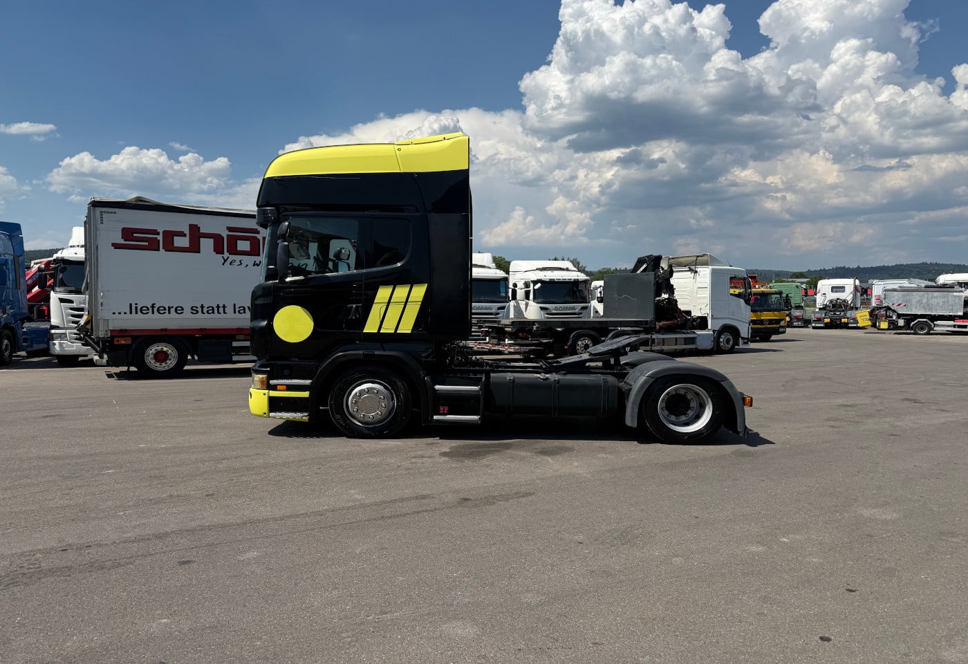 MOTO6625_2948434 vehicle image