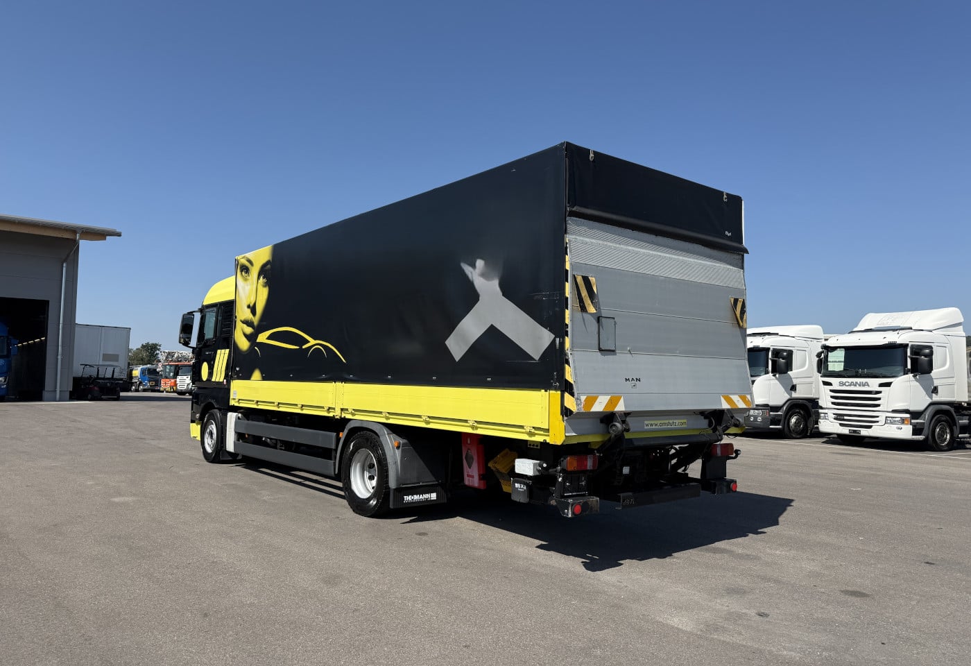 MOTO6625_2952505 vehicle image