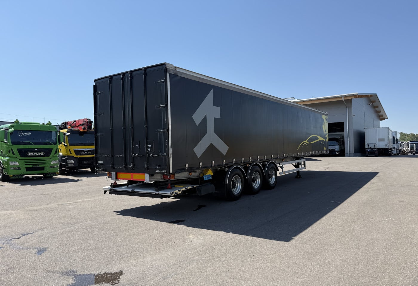MOTO6625_2951036 vehicle image