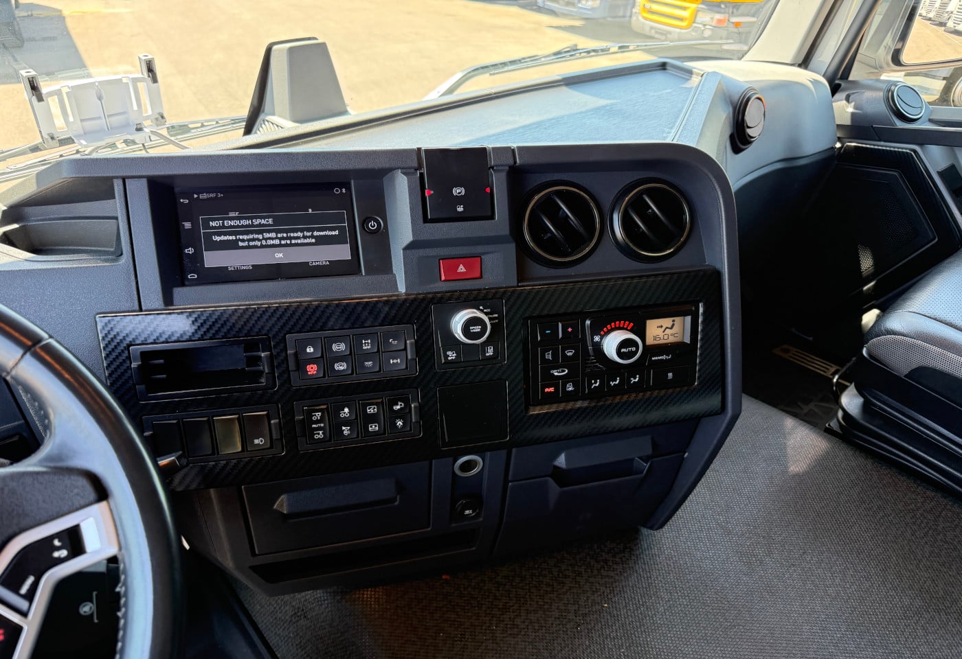 MOTO6625_2953306 vehicle image