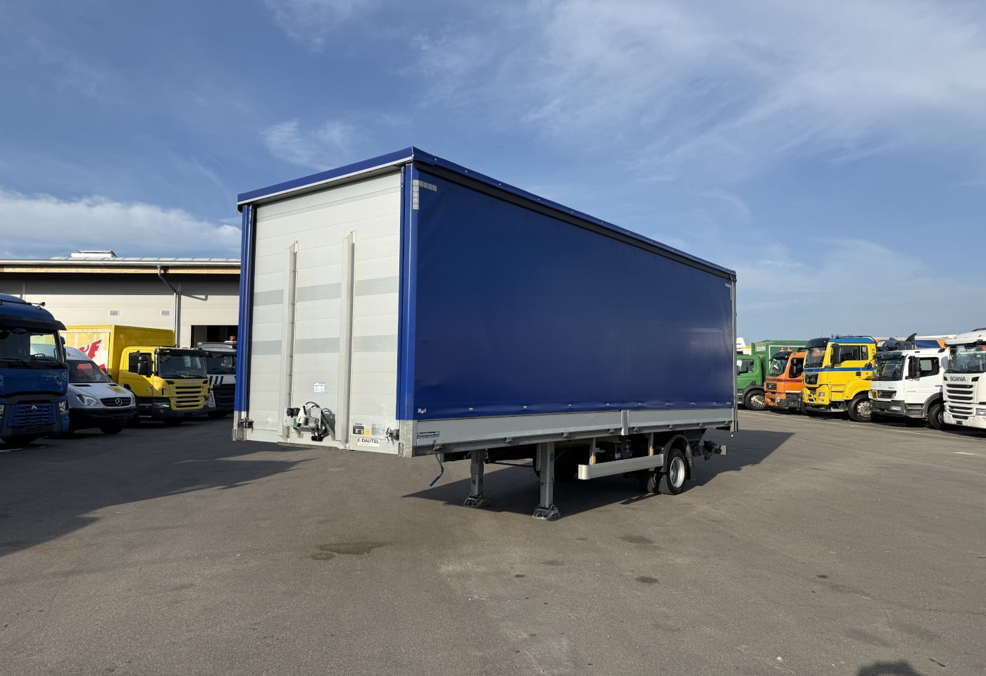 MOTO6625_2953593 vehicle image