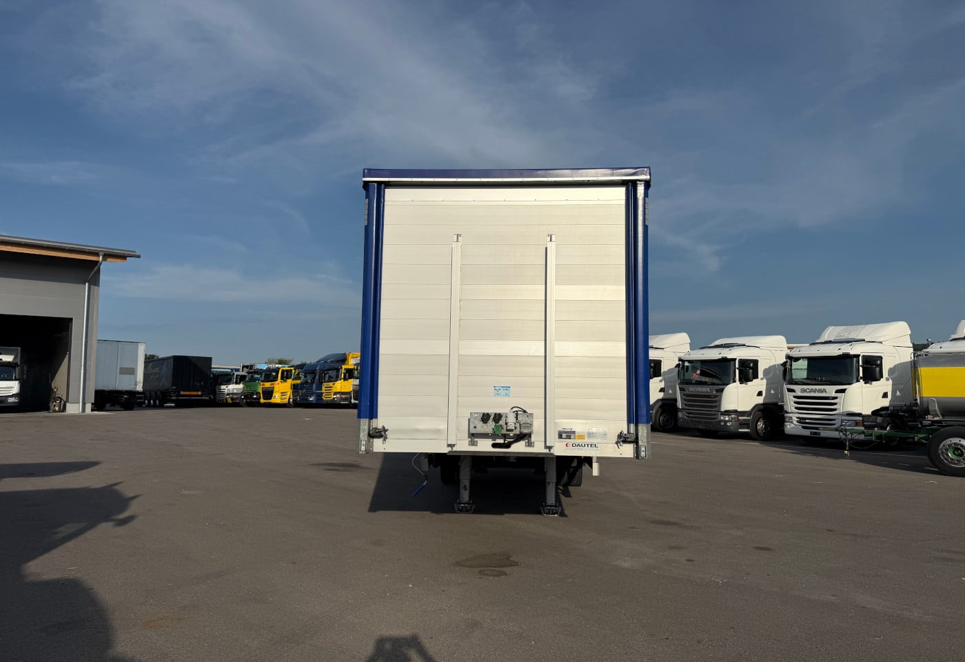 MOTO6625_2953593 vehicle image