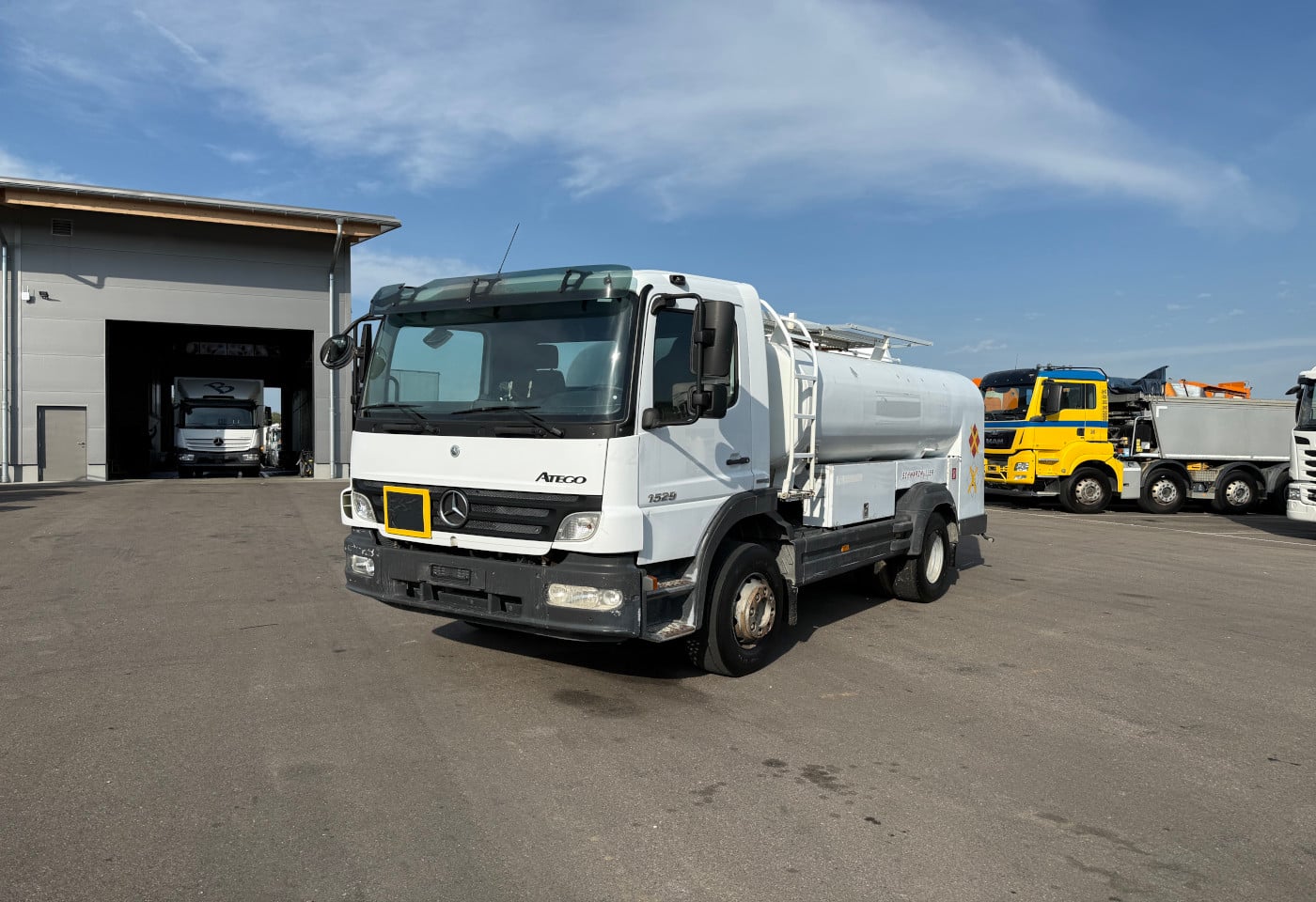 MOTO6625_2956193 vehicle image