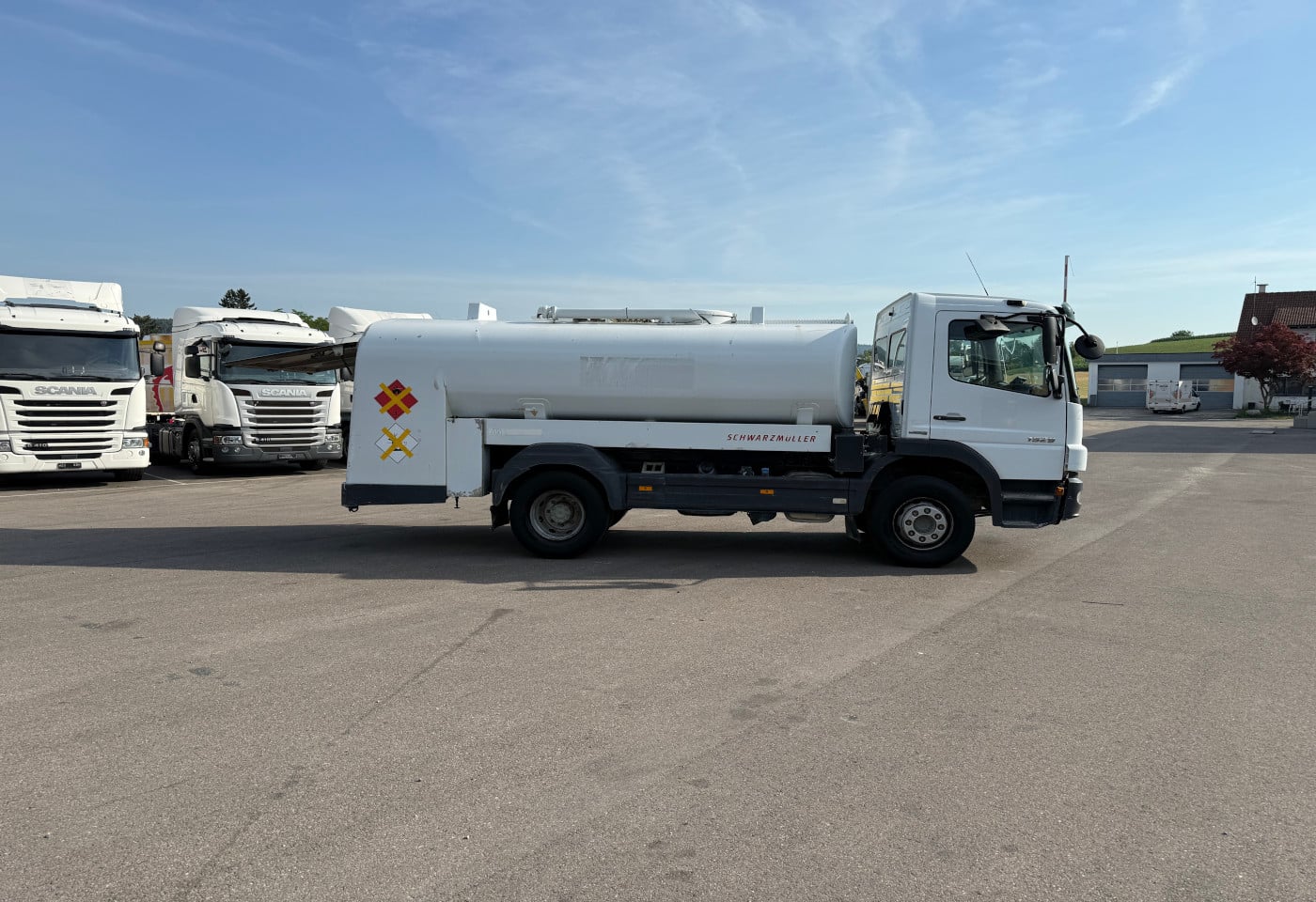 MOTO6625_2956193 vehicle image