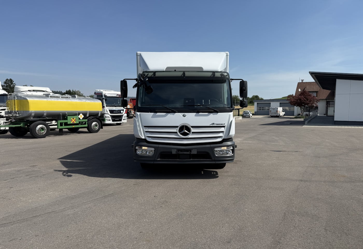MOTO6625_2952510 vehicle image