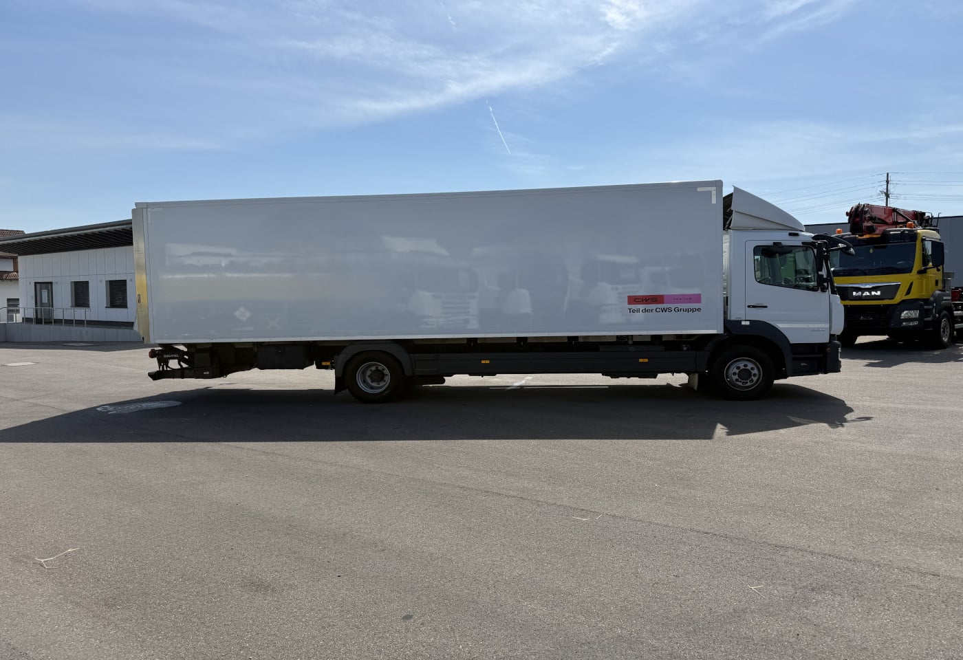 MOTO6625_2952510 vehicle image