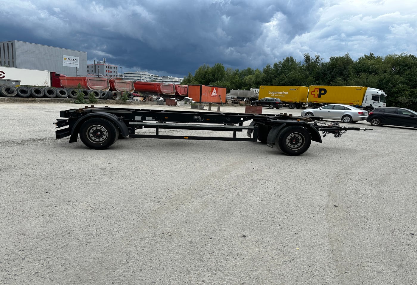 MOTO6625_2941182 vehicle image